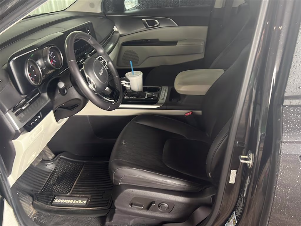 2024 Aurora Black Pearl Kia Carnival LX FWD Van