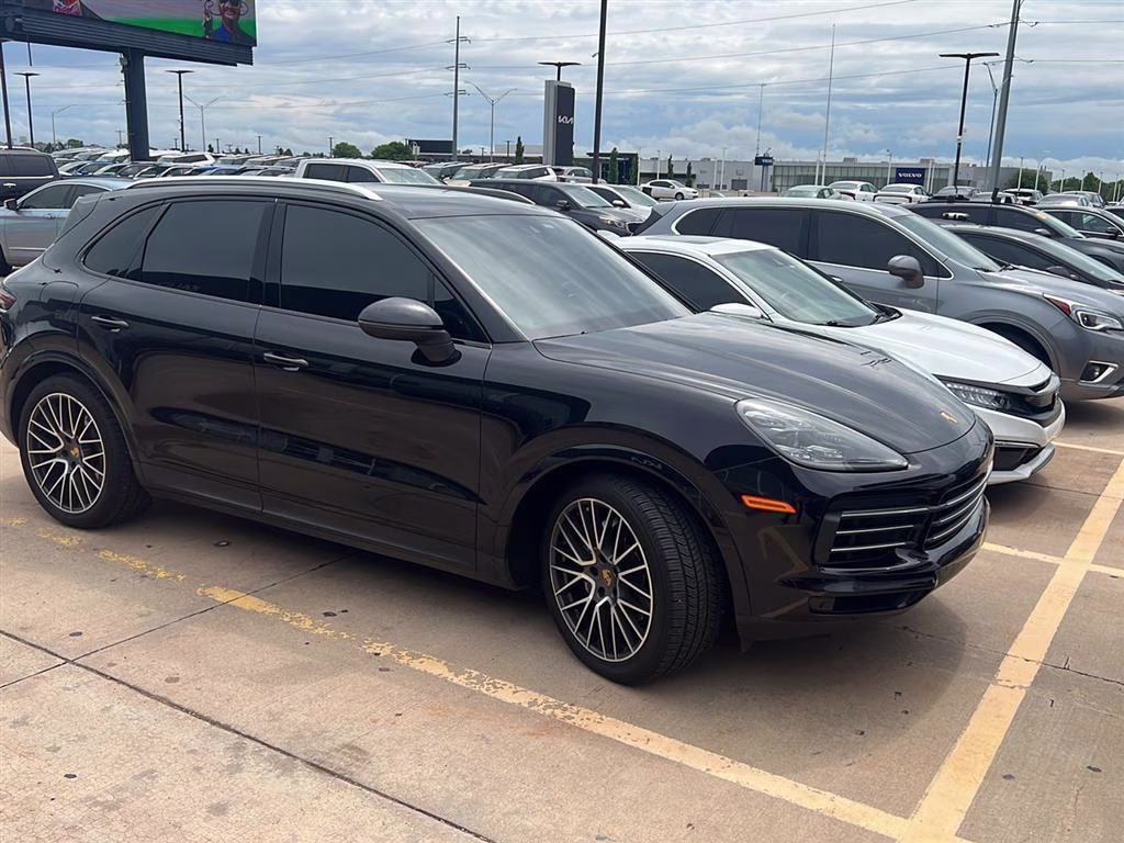 2019 Black Porsche Cayenne SUV AWD SUV