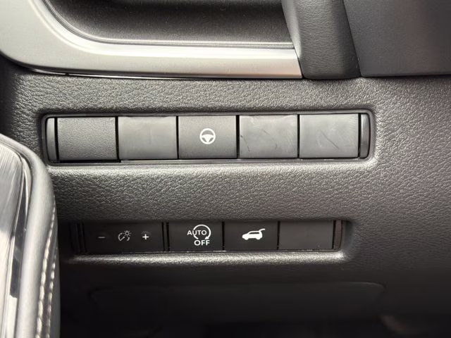 2026 Everest White Pearl Tricoat Nissan Rogue Dark Armor AWD SUV