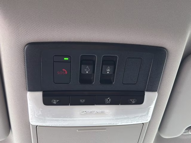2026 Everest White Pearl Tricoat Nissan Rogue Dark Armor AWD SUV