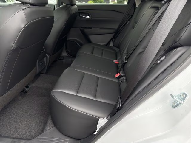 2026 Everest White Pearl Tricoat Nissan Rogue Dark Armor AWD SUV