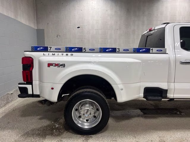 2024 Star White Metallic Tri-Coat Ford Super Duty F-450 DRW Limited 4X4 Truck