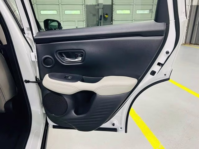 2026 Platinum White Pearl Honda HR-V EX-L FWD SUV