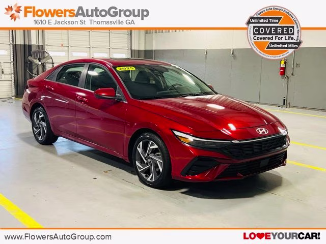 2025 Ultimate Red Hyundai Elantra SEL Convenience FWD Sedan