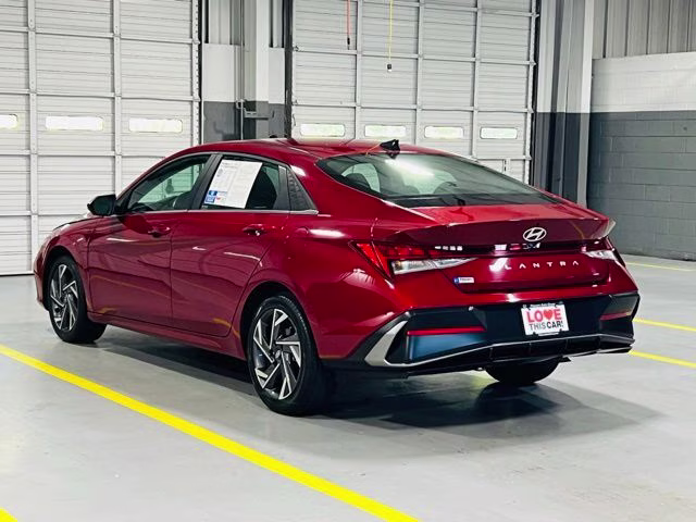2025 Ultimate Red Hyundai Elantra SEL Convenience FWD Sedan