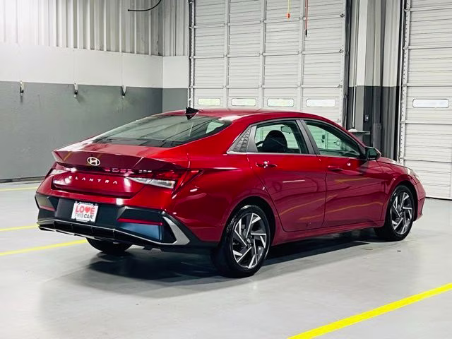 2025 Ultimate Red Hyundai Elantra SEL Convenience FWD Sedan