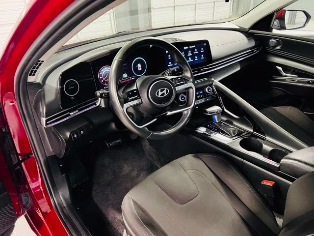 2025 Ultimate Red Hyundai Elantra SEL Convenience FWD Sedan