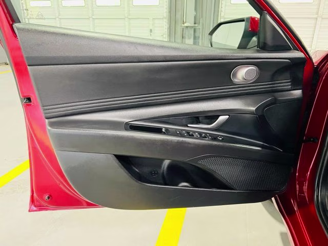 2025 Ultimate Red Hyundai Elantra SEL Convenience FWD Sedan