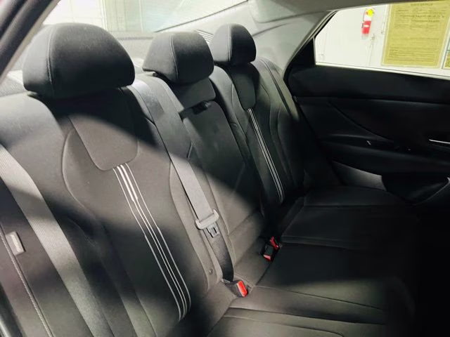 2025 Ultimate Red Hyundai Elantra SEL Convenience FWD Sedan