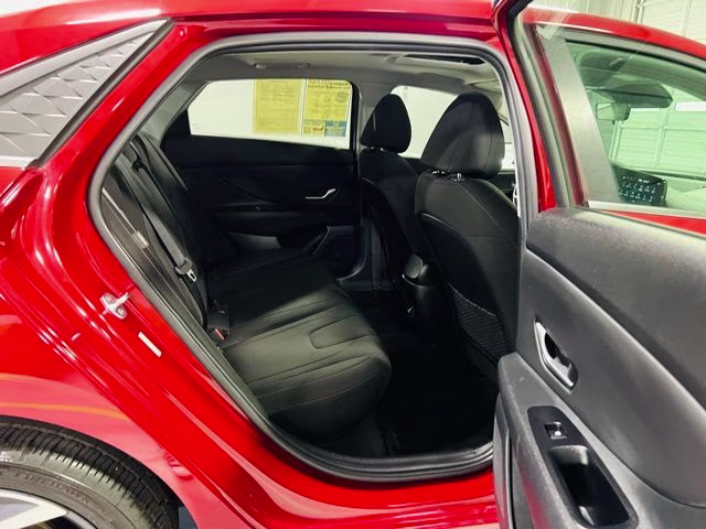 2025 Ultimate Red Hyundai Elantra SEL Convenience FWD Sedan