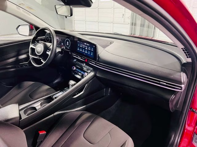 2025 Ultimate Red Hyundai Elantra SEL Convenience FWD Sedan