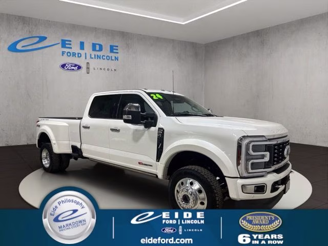 2024 Star White Metallic Tri-Coat Ford Super Duty F-450 DRW Limited 4X4 Truck