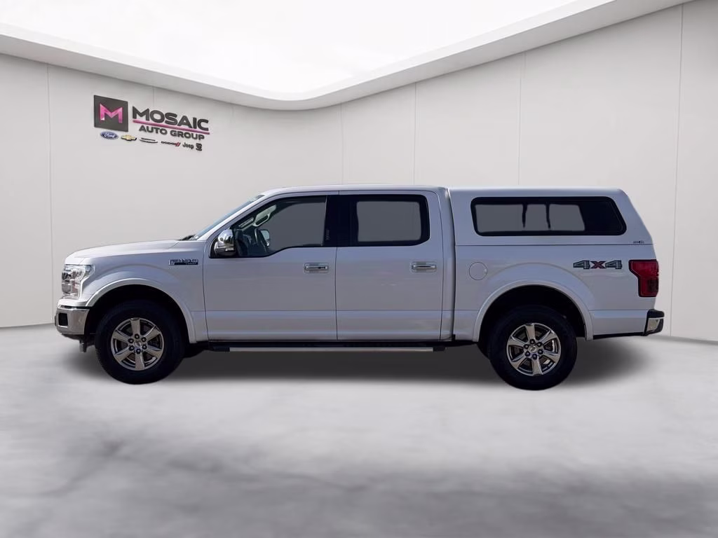 2019 White Platinum Clearcoat Metallic Ford F-150 Lariat 4X4 Truck