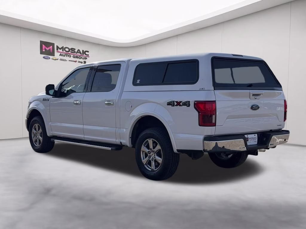 2019 White Platinum Clearcoat Metallic Ford F-150 Lariat 4X4 Truck