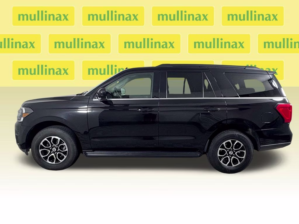 2024 Black Metallic Ford Expedition XLT RWD SUV