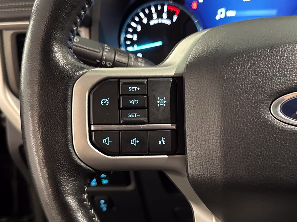 2024 Black Metallic Ford Expedition XLT RWD SUV