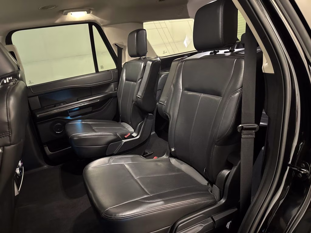2024 Black Metallic Ford Expedition XLT RWD SUV