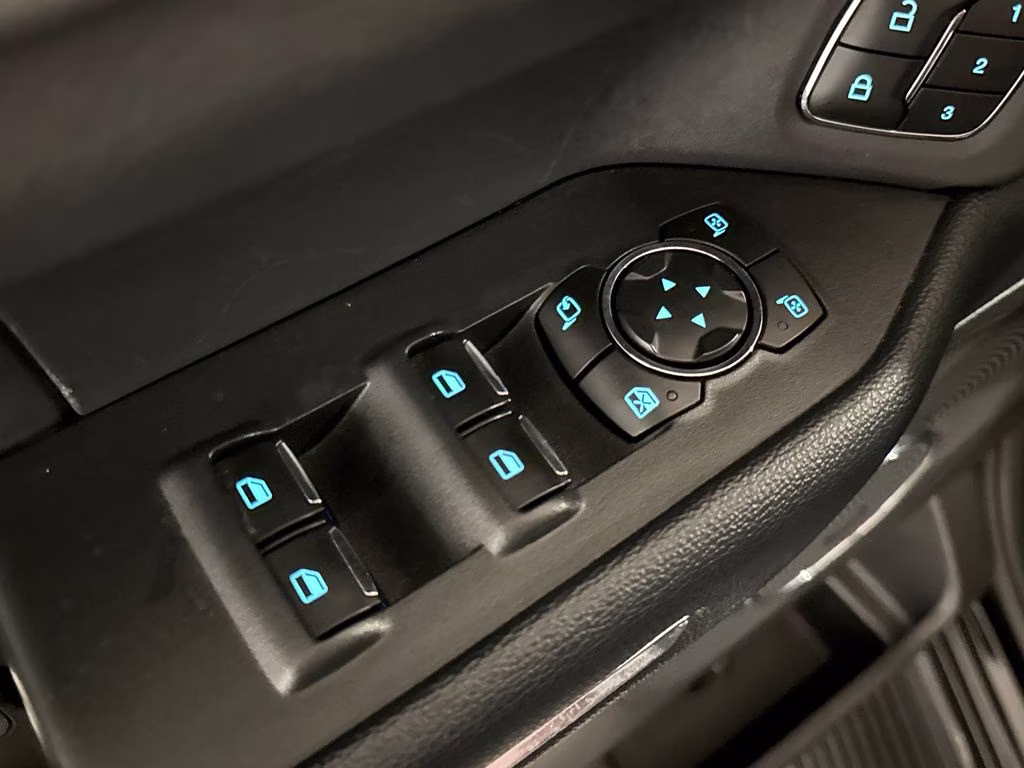 2024 Black Metallic Ford Expedition XLT RWD SUV