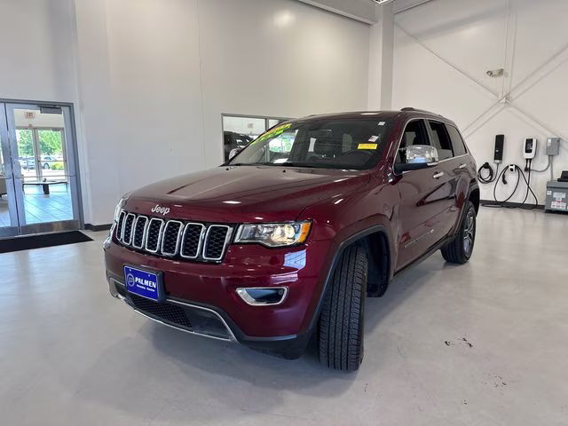 2022 Velvet Red Pearlcoat Jeep Grand Cherokee WK Limited 4X4 SUV