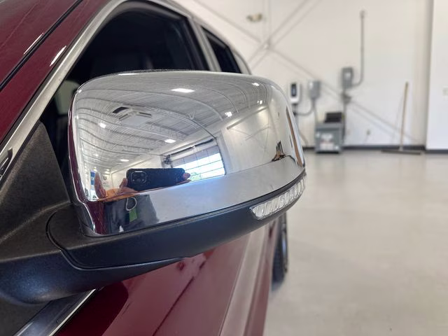 2022 Velvet Red Pearlcoat Jeep Grand Cherokee WK Limited 4X4 SUV