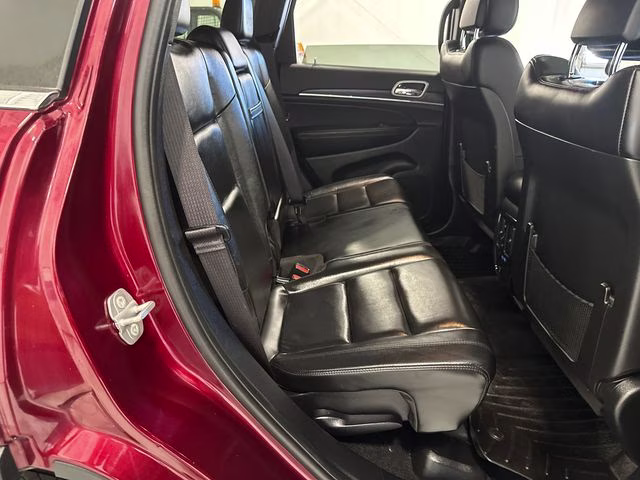 2022 Velvet Red Pearlcoat Jeep Grand Cherokee WK Limited 4X4 SUV