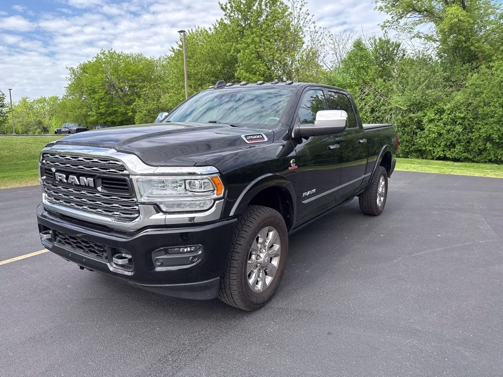 2019 Diamond Black Crystal Pearlcoat Ram 2500 Limited 4X4 Truck