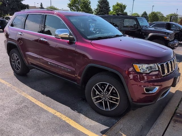 2022 Velvet Red Pearlcoat Jeep Grand Cherokee WK Limited 4X4 SUV