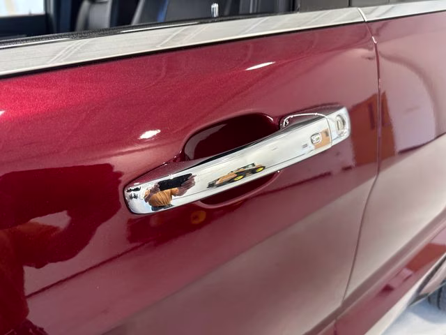 2022 Velvet Red Pearlcoat Jeep Grand Cherokee WK Limited 4X4 SUV