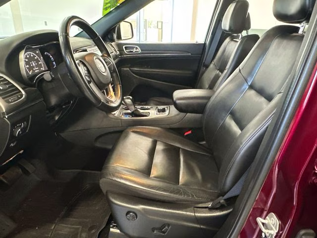 2022 Velvet Red Pearlcoat Jeep Grand Cherokee WK Limited 4X4 SUV
