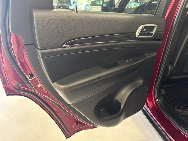 2022 Velvet Red Pearlcoat Jeep Grand Cherokee WK Limited 4X4 SUV