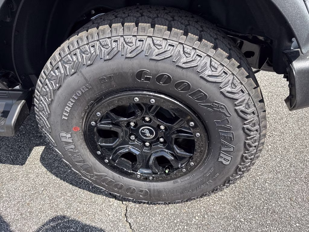 2026 Avalanche Ford Bronco Outer Banks 4X4 SUV
