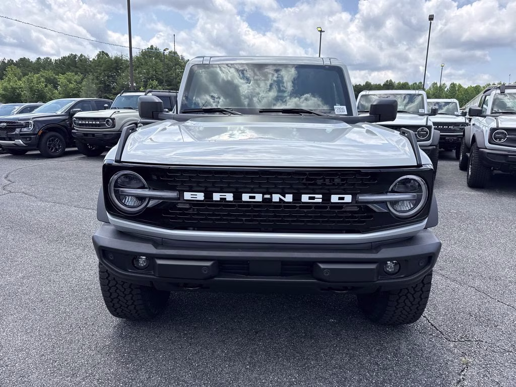 2026 Avalanche Ford Bronco Outer Banks 4X4 SUV