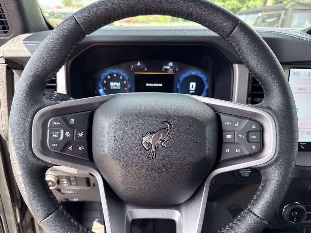 2026 Avalanche Ford Bronco Outer Banks 4X4 SUV