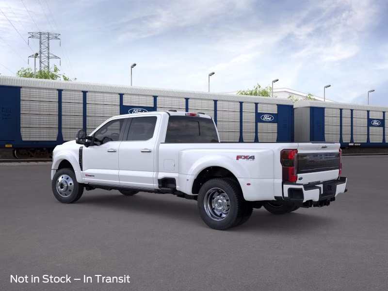 2026 Star White Metallic Tri-Coat Ford Super Duty F-450 DRW Platinum Crew Cab Pickup 4X4 Truck