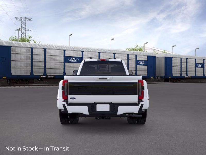 2026 Star White Metallic Tri-Coat Ford Super Duty F-450 DRW Platinum Crew Cab Pickup 4X4 Truck