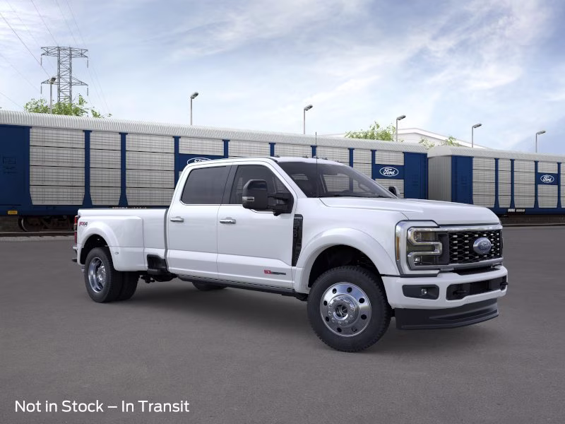 2026 Star White Metallic Tri-Coat Ford Super Duty F-450 DRW Platinum Crew Cab Pickup 4X4 Truck