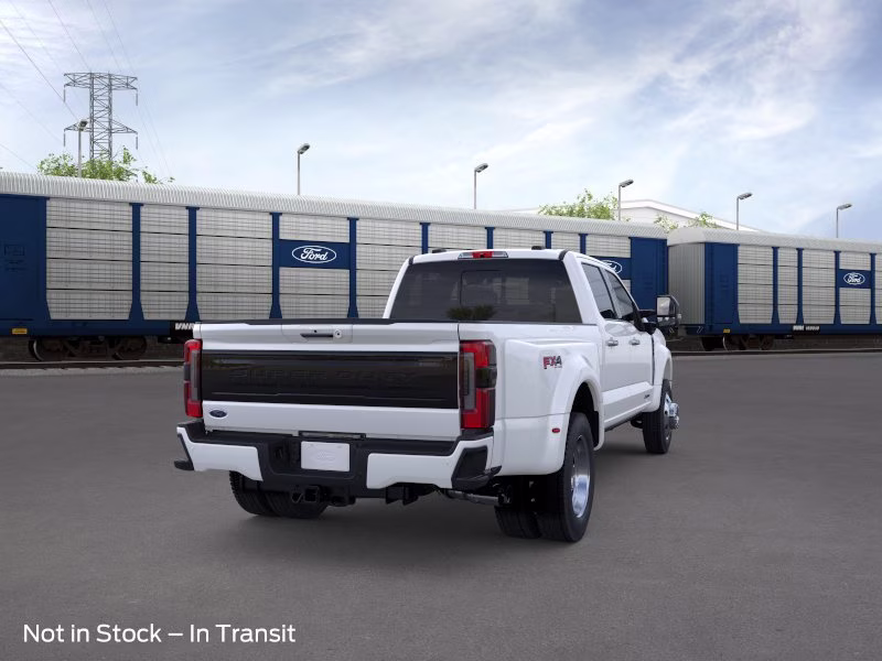 2026 Star White Metallic Tri-Coat Ford Super Duty F-450 DRW Platinum Crew Cab Pickup 4X4 Truck