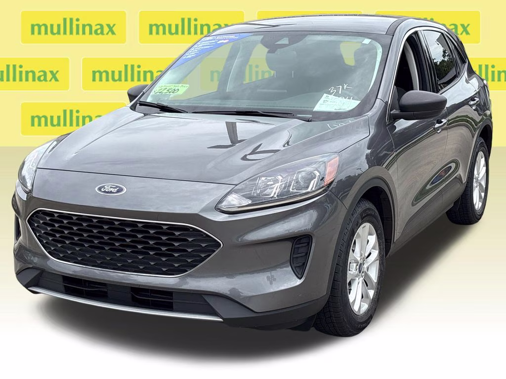 2022 Gray Metallic Ford Escape SE FWD SUV