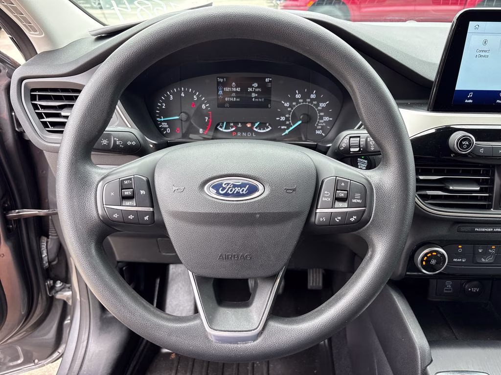 2022 Gray Metallic Ford Escape SE FWD SUV