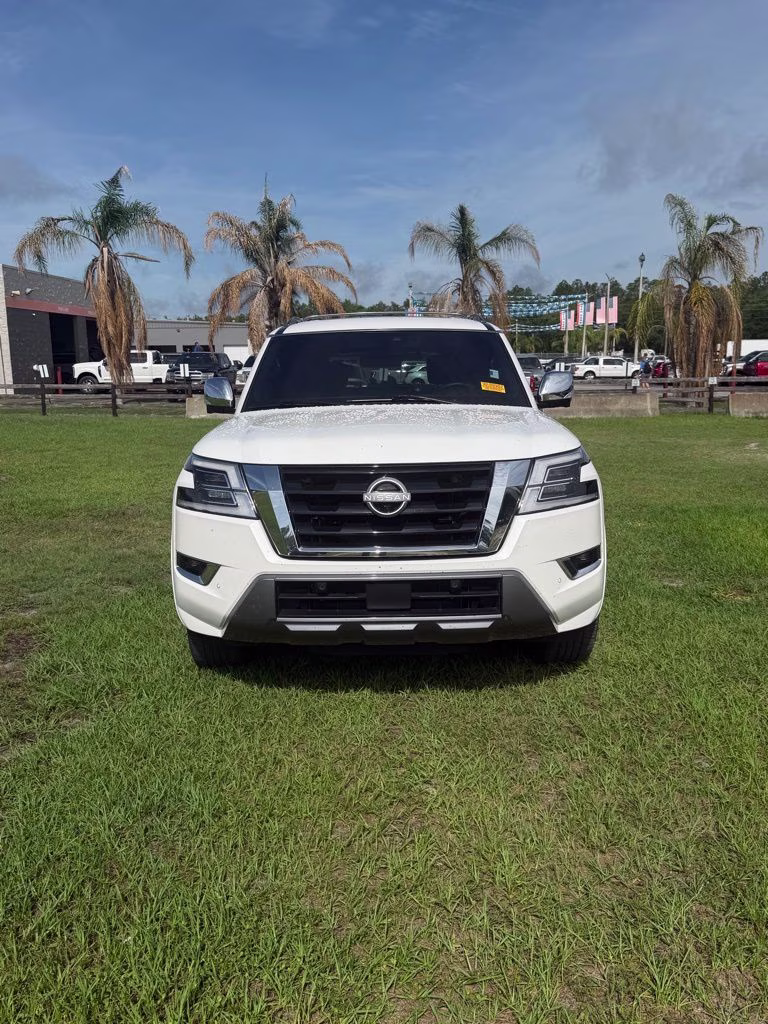 2022 Aspen White Tricoat Nissan Armada Platinum RWD SUV