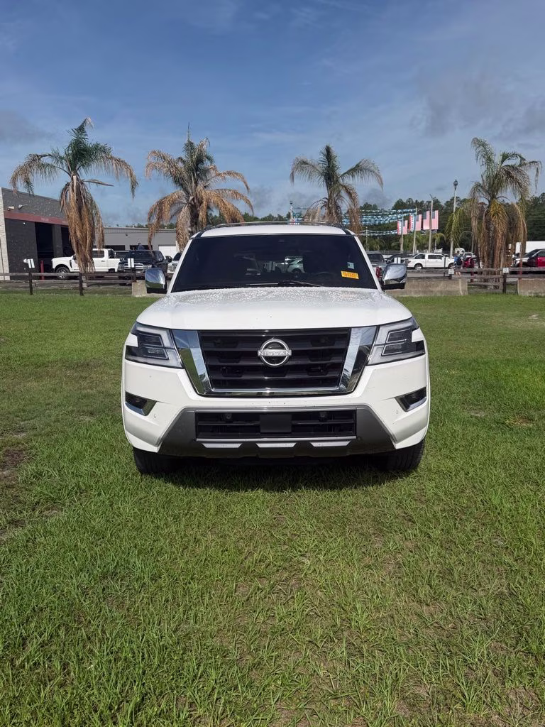 2022 Aspen White Tricoat Nissan Armada Platinum RWD SUV