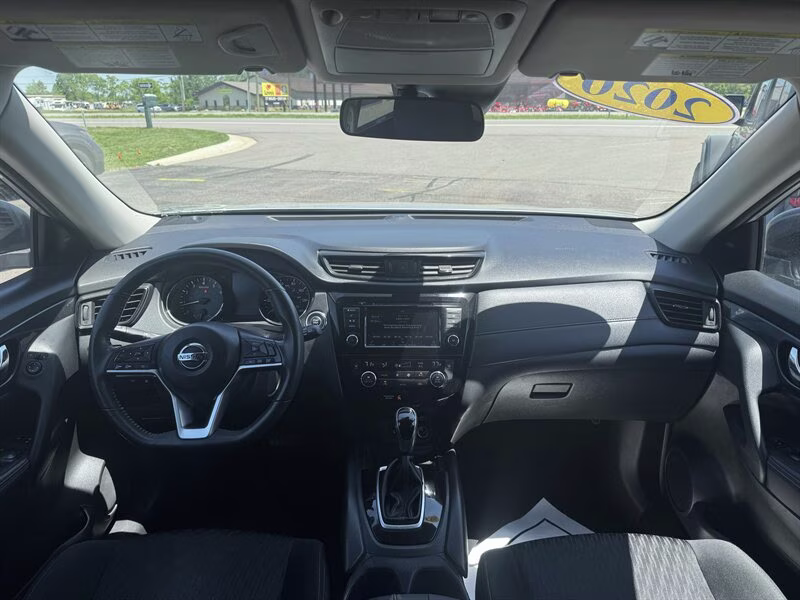 2020 Brilliant Silver Metallic Nissan Rogue SV AWD Crossover