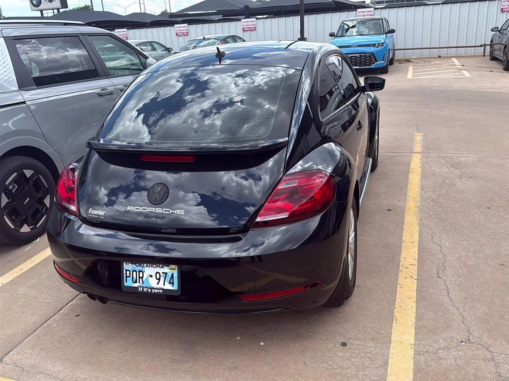 2019 Deep Black Pearl Volkswagen Beetle S FWD Hatchback
