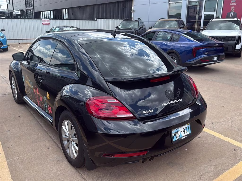2019 Deep Black Pearl Volkswagen Beetle S FWD Hatchback