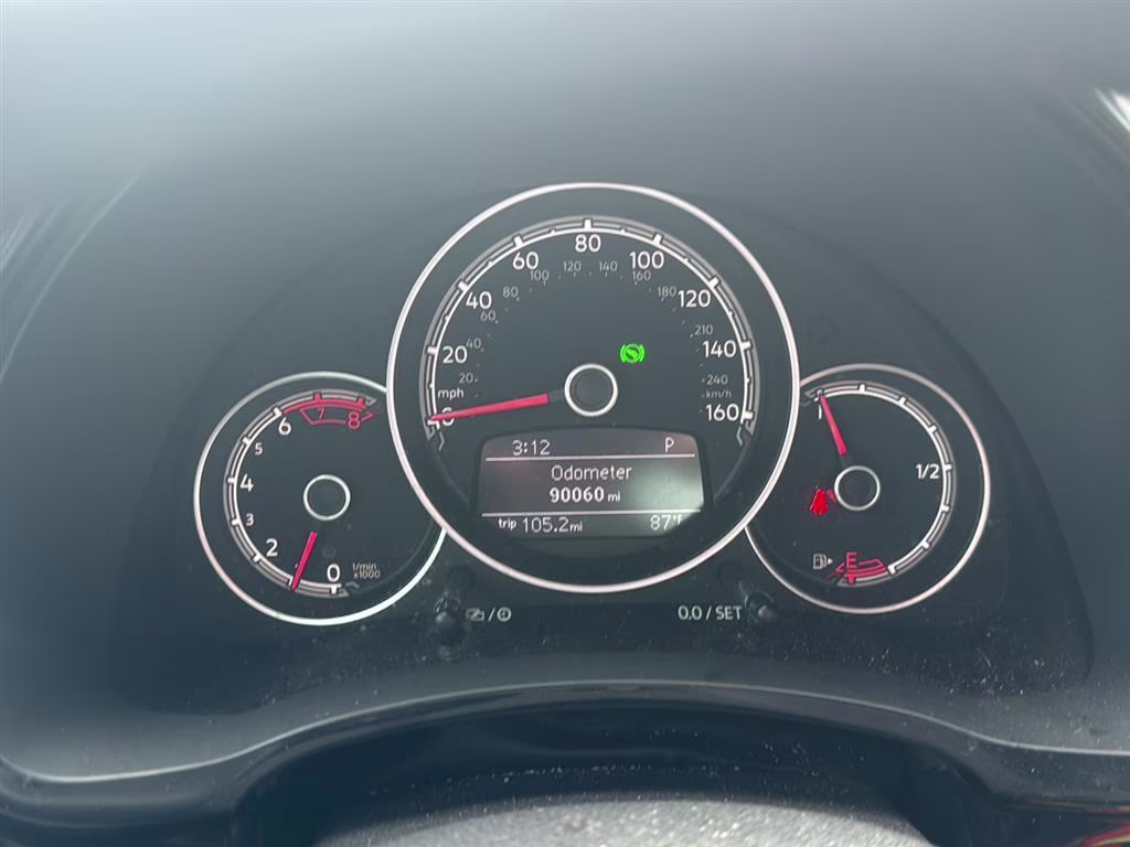 2019 Deep Black Pearl Volkswagen Beetle S FWD Hatchback