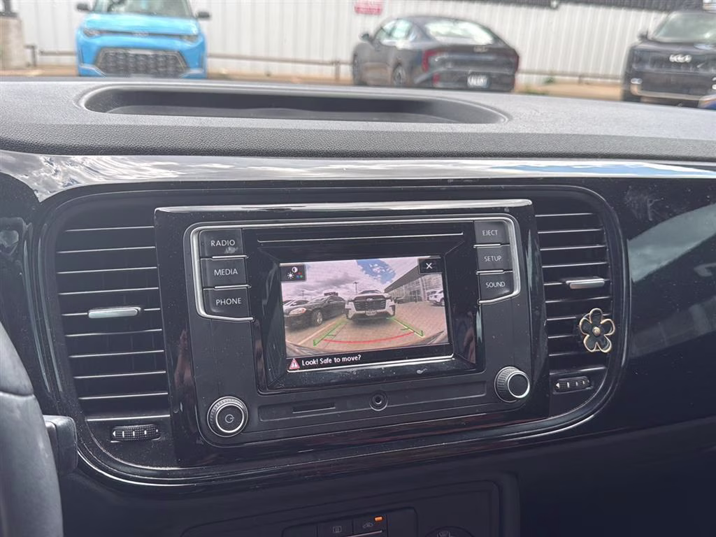 2019 Deep Black Pearl Volkswagen Beetle S FWD Hatchback