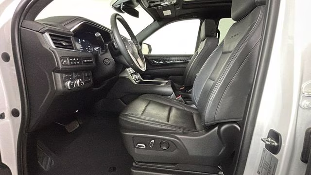 2023 White Frost Tricoat GMC Yukon Denali 4X4 SUV