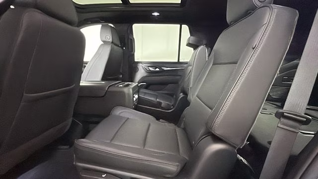 2023 White Frost Tricoat GMC Yukon Denali 4X4 SUV