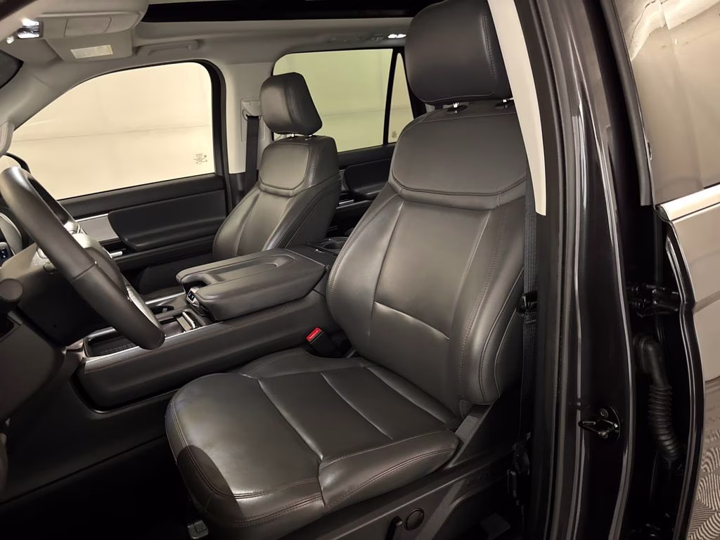 2025 Gray Metallic Ford Expedition Max Active RWD SUV