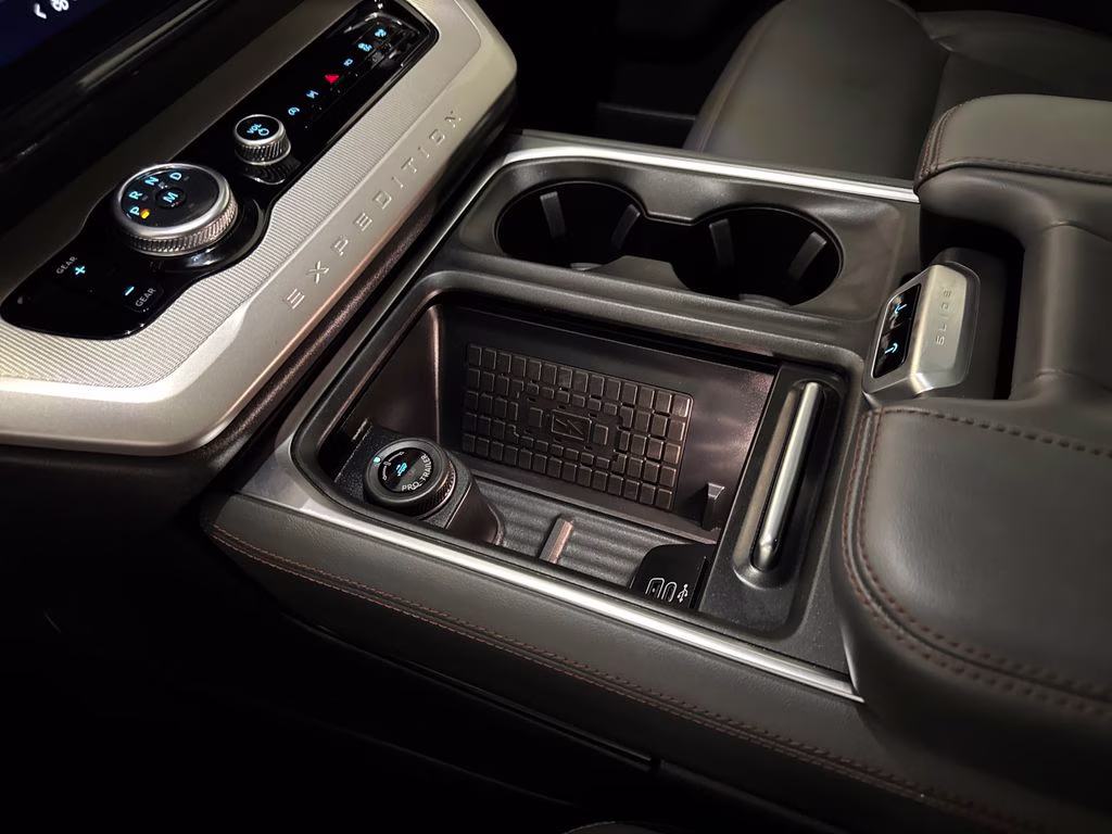 2025 Gray Metallic Ford Expedition Max Active RWD SUV